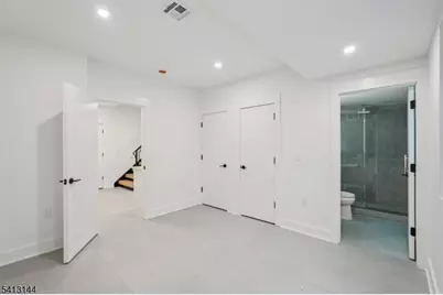39 Billingsley Dr, Livingston, NJ 07039 - Photo 23