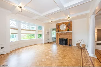 16 Upper Mountain Ave, Montclair, NJ 07042 - Photo 3