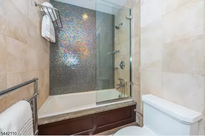 16 Upper Mountain Ave, Montclair, NJ 07042 - Photo 33