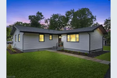 100 Pier Ln, Fairfield, NJ 07004 - Photo 25