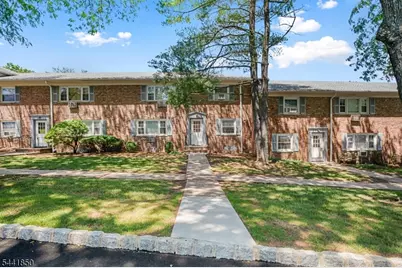 41 Wedgewood Drive Unit 118, Verona, NJ 07044 - Photo 1