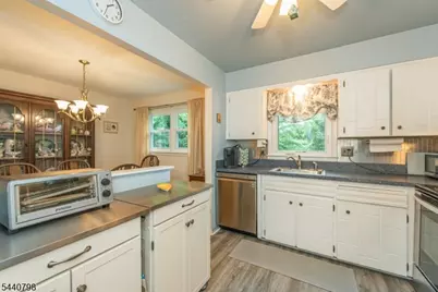 309 Knox Way, Hopatcong, NJ 07843 - Photo 5