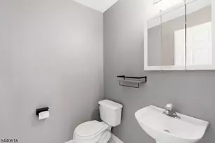 450 Vanderveer Rd, Bridgewater, NJ 08807 - Photo 17