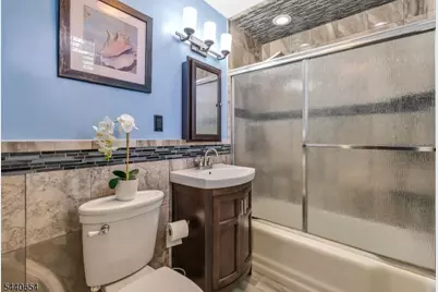 50 Spruce Ave, Ridgefield, NJ 07660 - Photo 13