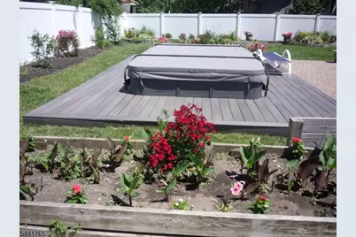218 Maxwell Ave, Hightstown, NJ 08520 - Photo 17