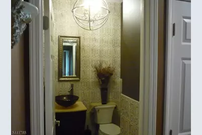 218 Maxwell Ave, Hightstown, NJ 08520 - Photo 9