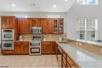 46 Andover Dr, South Brunswick Township, NJ 08824 - Photo 5