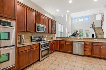 46 Andover Dr, South Brunswick Township, NJ 08824 - Photo 7