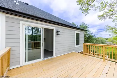 8 Sherwood Pl, Wharton, NJ 07885 - Photo 17