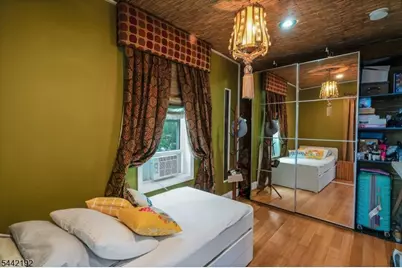 112 9th Ave W, Newark, NJ 07107 - Photo 9