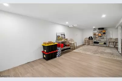 24 Iris Rd, Summit, NJ 07901 - Photo 25