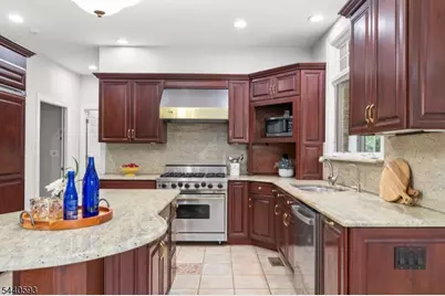33 Fox Run, North Caldwell, NJ 07006 - Photo 15