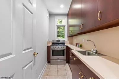 33 Fox Run, North Caldwell, NJ 07006 - Photo 21