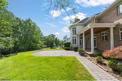 33 Fox Run, North Caldwell, NJ 07006 - Photo 45