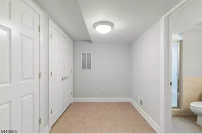 33 Fox Run, North Caldwell, NJ 07006 - Photo 39