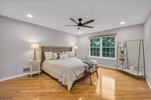 119 Choctaw Ridge Rd, Branchburg Township, NJ 08876 - Photo 15