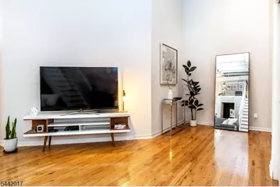 350 Scotland Rd #106, Orange, NJ 07050 - Photo 5