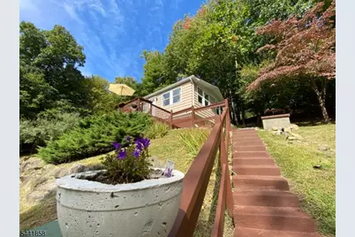 54 Northwood Dr, High Bridge, NJ 08829 - Photo 3