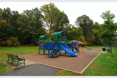 28 Wedgewood Dr #42, Verona, NJ 07044 - Photo 23