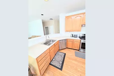 51 Bouwrey Pl, Readington, NJ 08889 - Photo 7