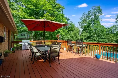 166 Glenside Trl, Byram Township, NJ 07871 - Photo 25