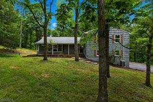 200 Hockenbury Rd, Hillsborough Township, NJ 08844 - Photo 3