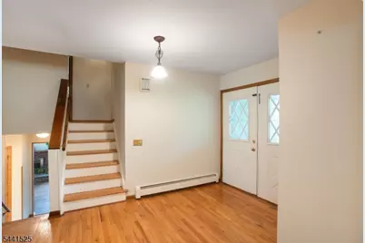 200 Hockenbury Rd, Hillsborough Township, NJ 08844 - Photo 9