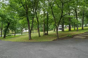 200 Hockenbury Rd, Hillsborough Township, NJ 08844 - Photo 37