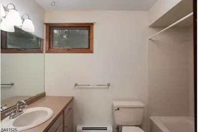 200 Hockenbury Rd, Hillsborough Township, NJ 08844 - Photo 29