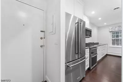 364 East Ridgewood Ave #3, Ridgewood, NJ 07508 - Photo 5