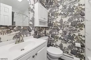 364 E Ridgewood Ave, Ridgewood, NJ 07508 - Photo 23