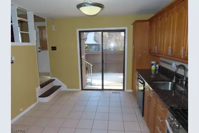 3443 Bloomingdale Dr, Hillsborough Township, NJ 08844 - Photo 9