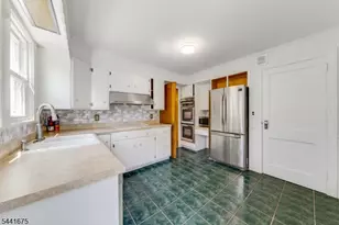 15 Pierson St, Bloomfield, NJ 07003 - Photo 19