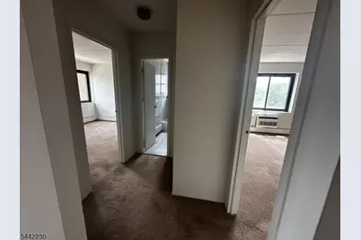 77 Prospect Ave #C, Hackensack, NJ 07601 - Photo 17