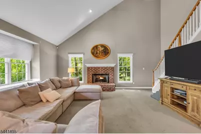 8 Steeplechase Ln, Franklin Township, NJ 08802 - Photo 7