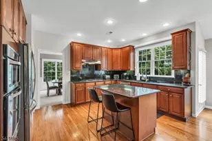 8 Steeplechase Ln, Franklin Township, NJ 08802 - Photo 5