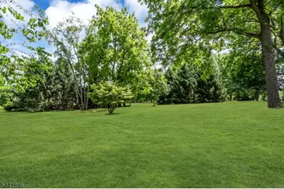 8 Steeplechase Ln, Franklin Township, NJ 08802 - Photo 27