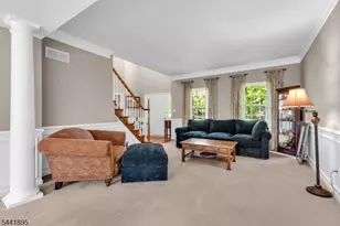 8 Steeplechase Ln, Franklin Township, NJ 08802 - Photo 3