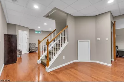 8 Steeplechase Ln, Franklin Township, NJ 08802 - Photo 17