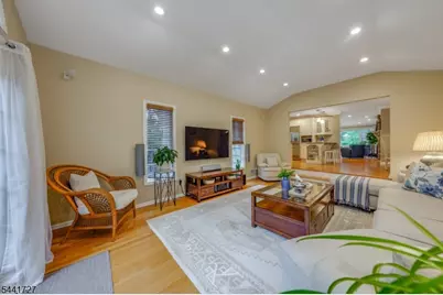 38 Hilltop Ter, Chatham Township, NJ 07928 - Photo 23