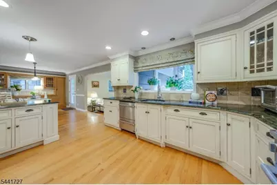 38 Hilltop Ter, Chatham Township, NJ 07928 - Photo 19