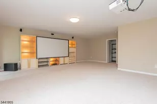 2404 Vantage Ct, Denville, NJ 07834 - Photo 15