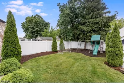 19 Forest Ave, Verona, NJ 07044 - Photo 27