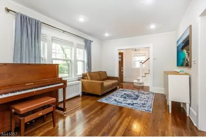 19 Forest Ave, Verona, NJ 07044 - Photo 7