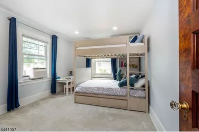 19 Forest Ave, Verona, NJ 07044 - Photo 17