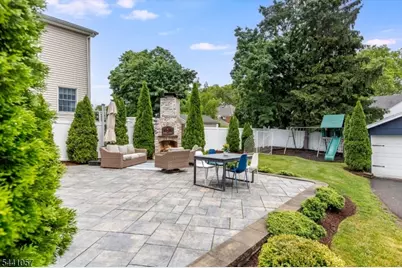 19 Forest Ave, Verona, NJ 07044 - Photo 25