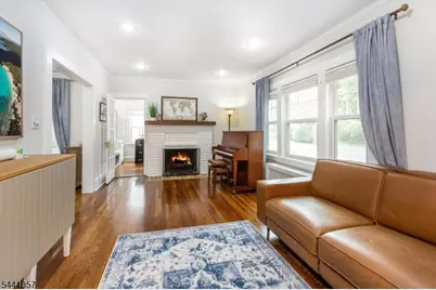 19 Forest Ave, Verona, NJ 07044 - Photo 5
