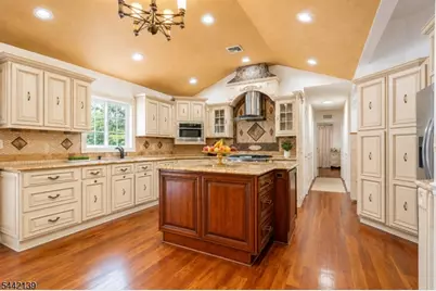 9 Old Jacksonville Rd, Montville Township, NJ 07082 - Photo 11