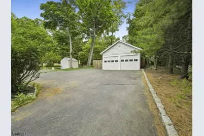 485 Valley Rd #1, Montclair, NJ 07043 - Photo 25