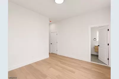 366 21st St, Irvington, NJ 07111 - Photo 5